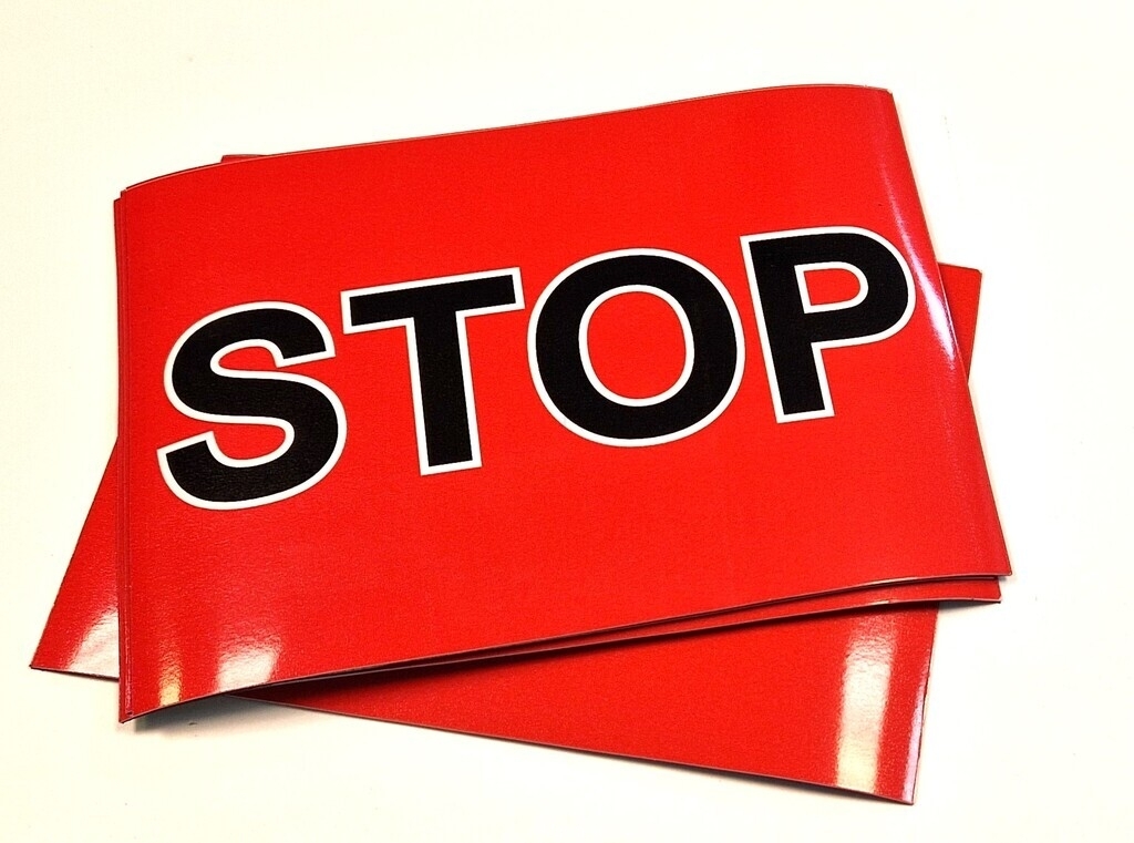 Stop magnetkleebised