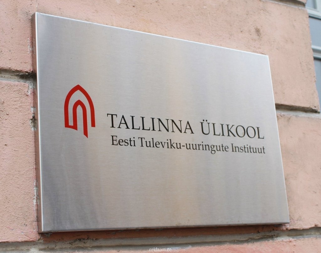 Tallinna Ülikool tahvel