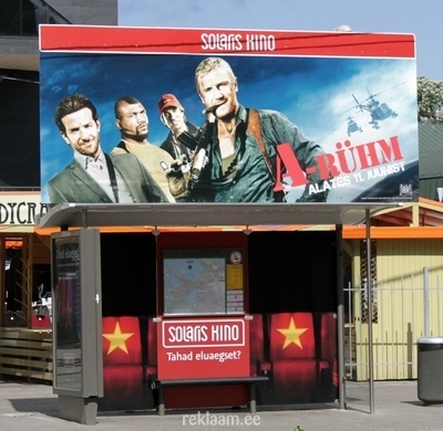 Solaris kino reklaam bussiootepaviljonis