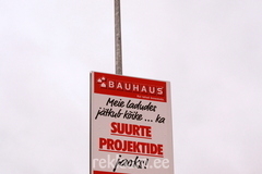Bauhaus reklaamkolmnurk postil