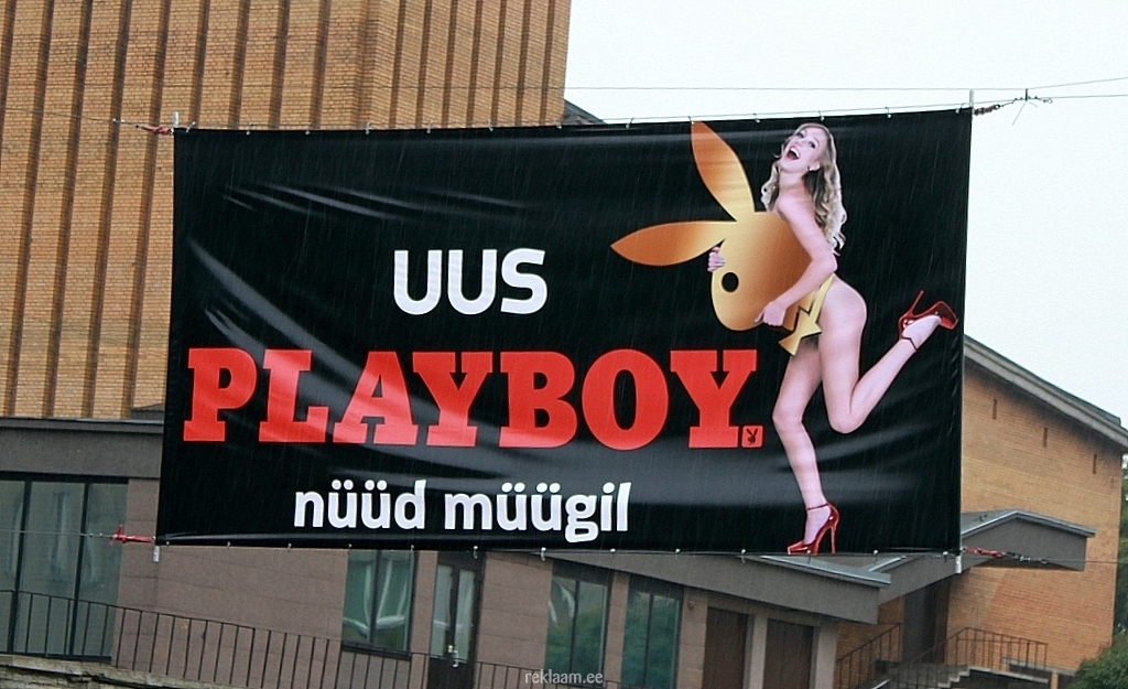 Uus Playboy reklaamplagu kesklinnas