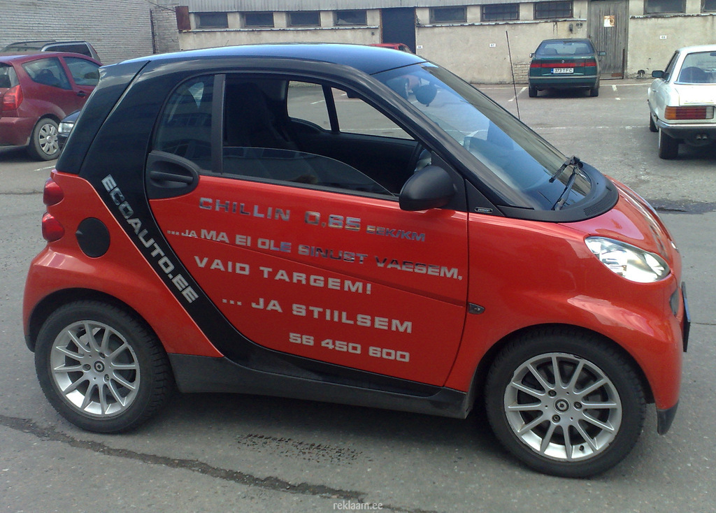 Ecoauto Smart kleebisreklaam autol