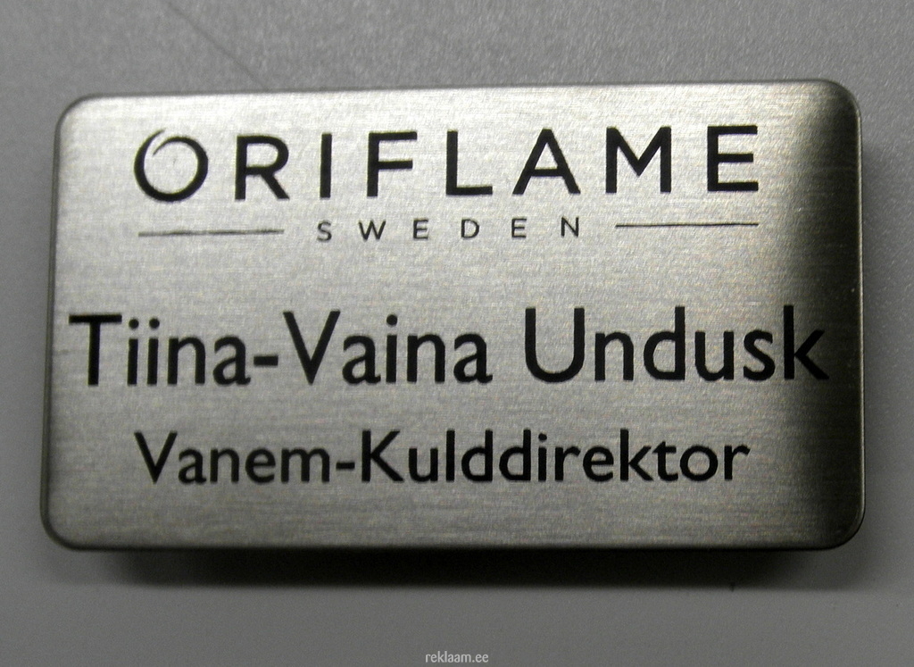 Oriflame metallist graveeritud rinasilt