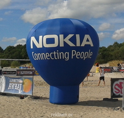 Nokia reklaampall rannas