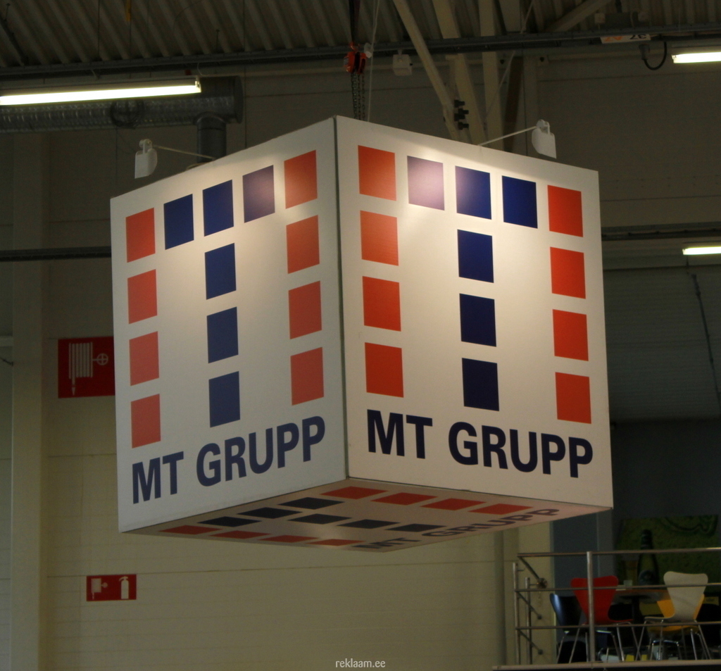 MT Grupp reklaamkast