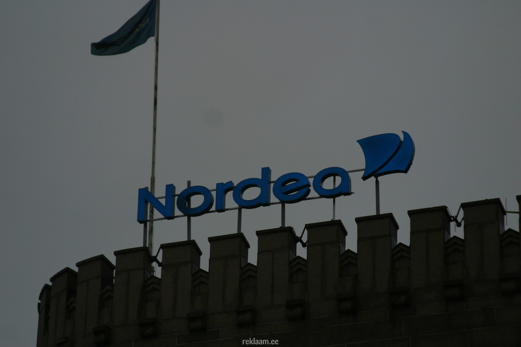 Nordea Panga valgustähed katusel