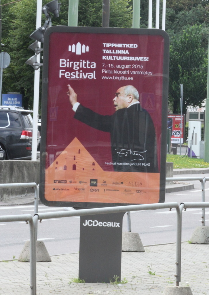 JCDecaux valgusvitriin