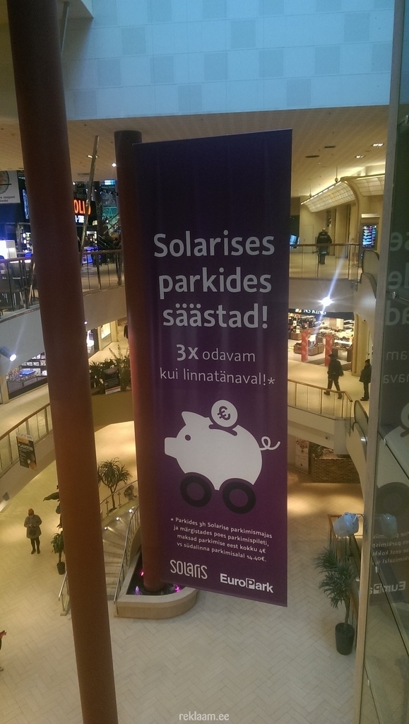 Reklaambanner solarise keskuses