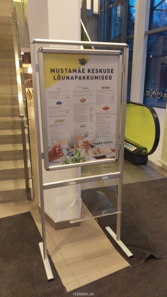 Mustamäe Keskuse reklaamalus