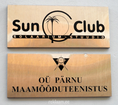 Sun Club roostevaba poleeritud terasest fassaadisilt