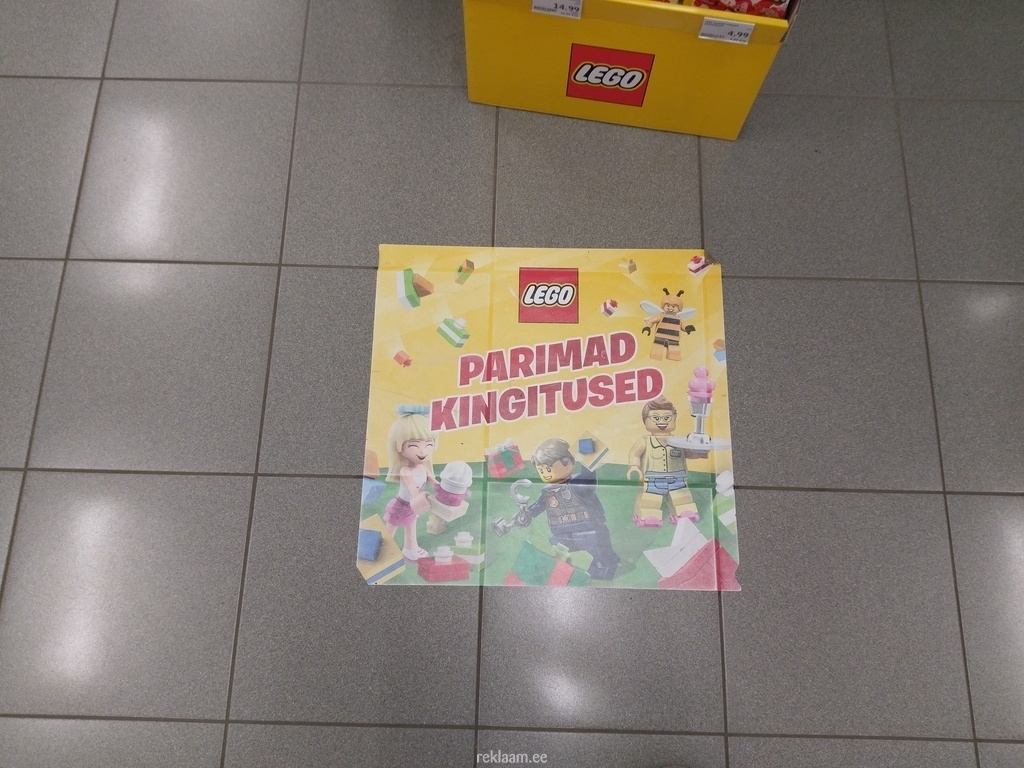 Reklaamkleebised põrandal - Lego