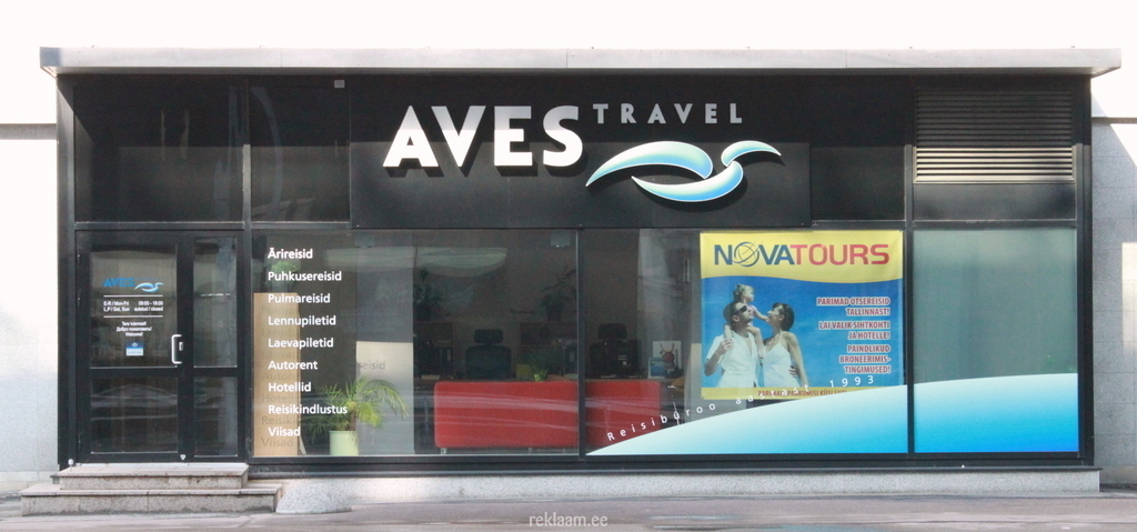 Aves Travel valgusreklaam