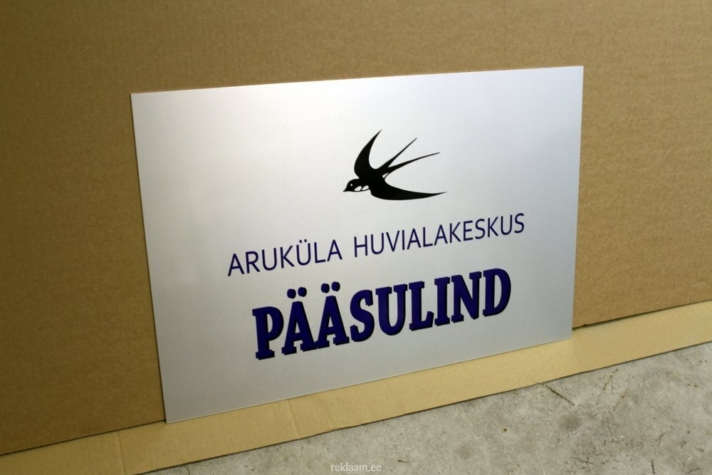 Fassaadisilt Aruküla Huvikeskus Pääsulind