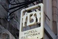 Hotell-restoran B fassaadilogo