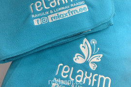 Logoga rätik, Relax FM